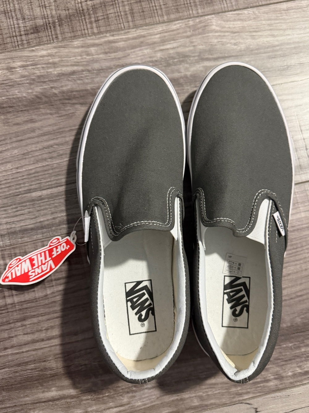 NWT Vans Classic Grey Slip-on